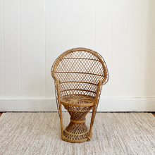 Load image into Gallery viewer, Preloved/Vintage Wicker Peacock Chair