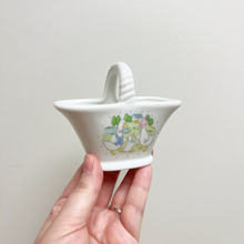 Load image into Gallery viewer, Goose Family Ceramic Basket Trinket Dish